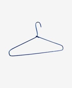 almaprac-gancho-alambre-ropa-toallero-forrado-plastico-azul-metalico-6piezas_03 (2)